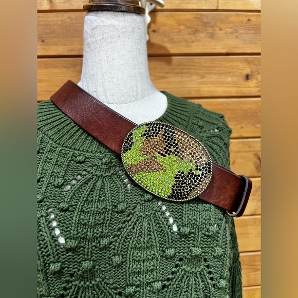 GAP Genuine Leather Camo Rhinestone Buckle Belt – Size M - Adjusts to 31 - 35”